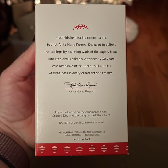 Hallmark keepsake SCOOBY SAVES THE DAY ornament - Picture 3 of 6